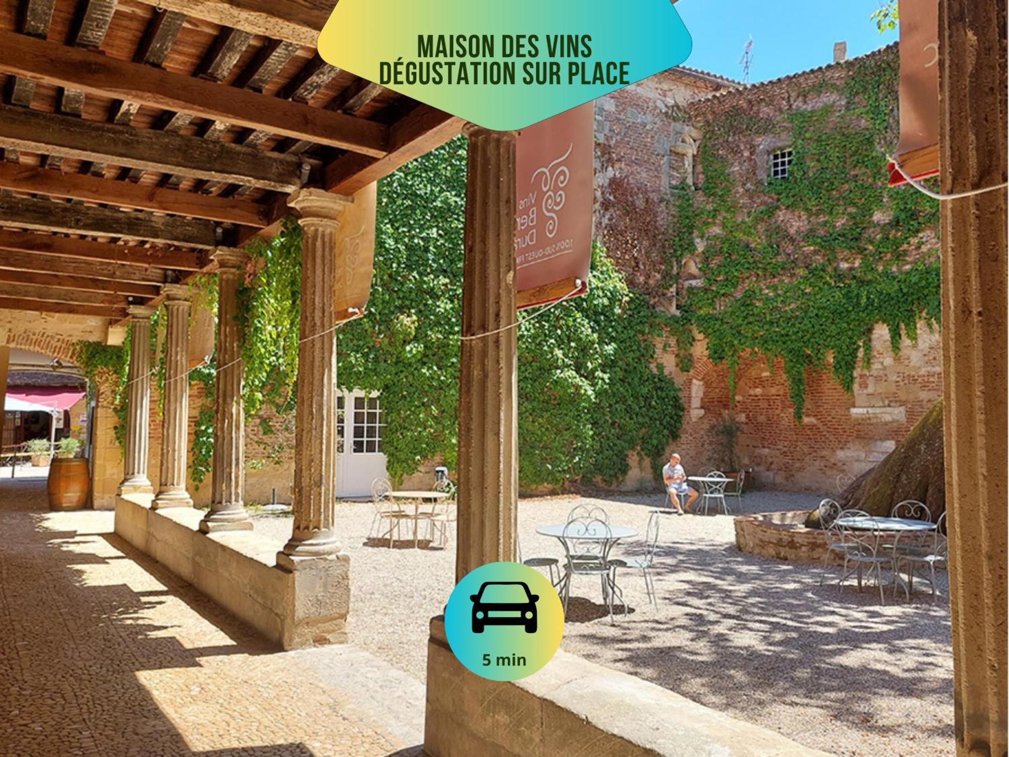 Apartment Le Pic'vert - Free Parking - 400m Hospital - 15min Train Station & Historic Center - Air Conditionner - Calm & Cosy *